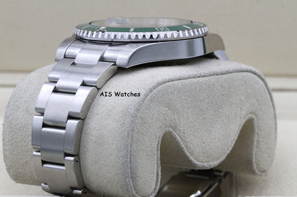 Rolex Submariner 116610LV HULK Green Dial and Ceramic Bezel 2016 Box & Paper