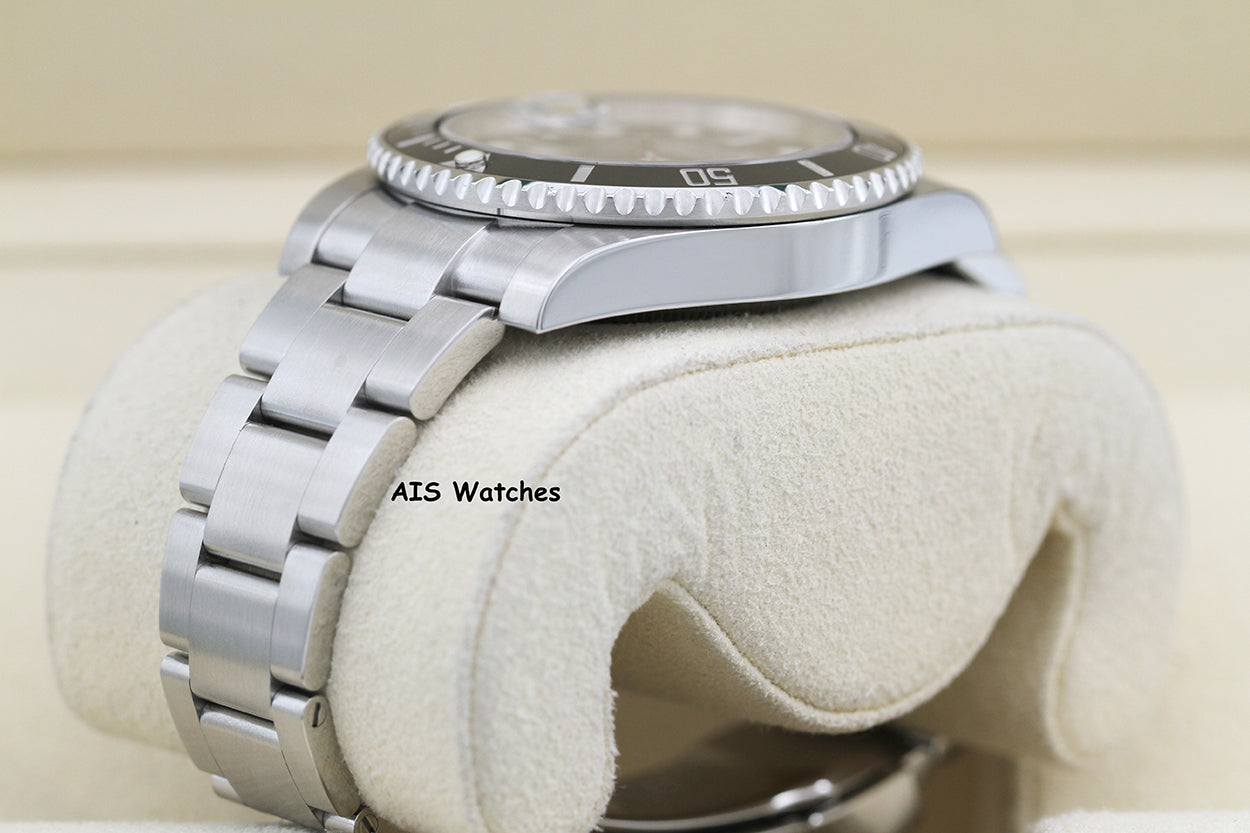 Rolex 116610LN Submariner Date 40MM Black Ceramic Bezel 2017 Box & Papers