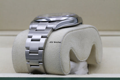BNIB/NOS Rolex 124300 Oyster Perpetual 41 MM Green Dial Box & Paper