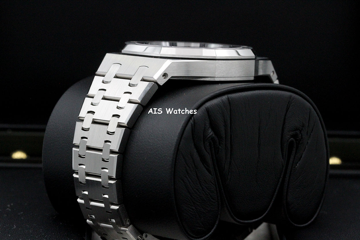 BNIB Audemars Piguet 15550ST Royal Oak Ice Blue Dial 37MM Box & Papers