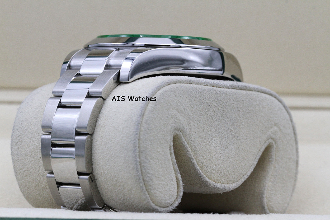 Rolex Milgauss 116400GV Black Dial / Green Crystal 2021 Box & Papers