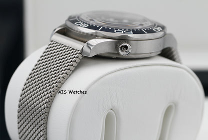 Omega Seamaster 300 Diver 007 James Bond 60th 210.30.42.20.03.002 42MM B&P
