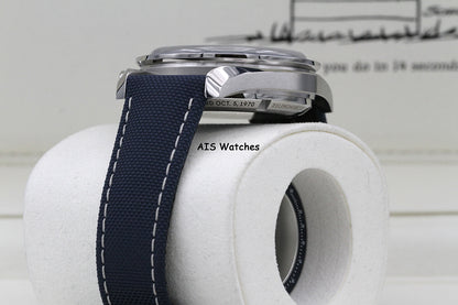 BNIB Omega SpeedMaster Moonwatch Apollo 13 Silver Snoopy 310.32.42.50.02.001 BP