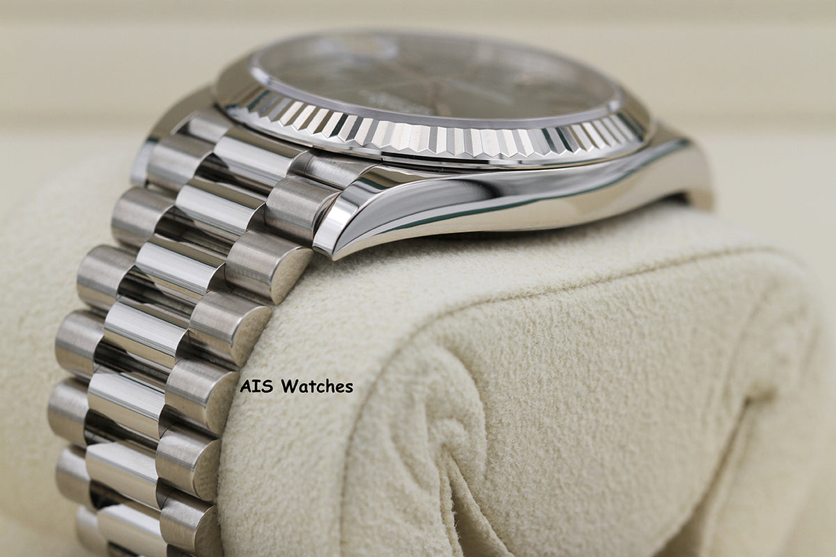Rolex 228239 DayDate 40MM DD40 18K White Gold Olive Green Roman Dial B&P