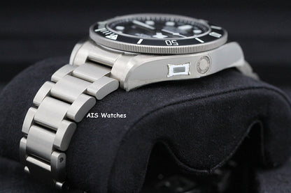 BNIB/NOS Tudor Pelagos 25600TN Black Dial Titanium 2023 Box & Papers