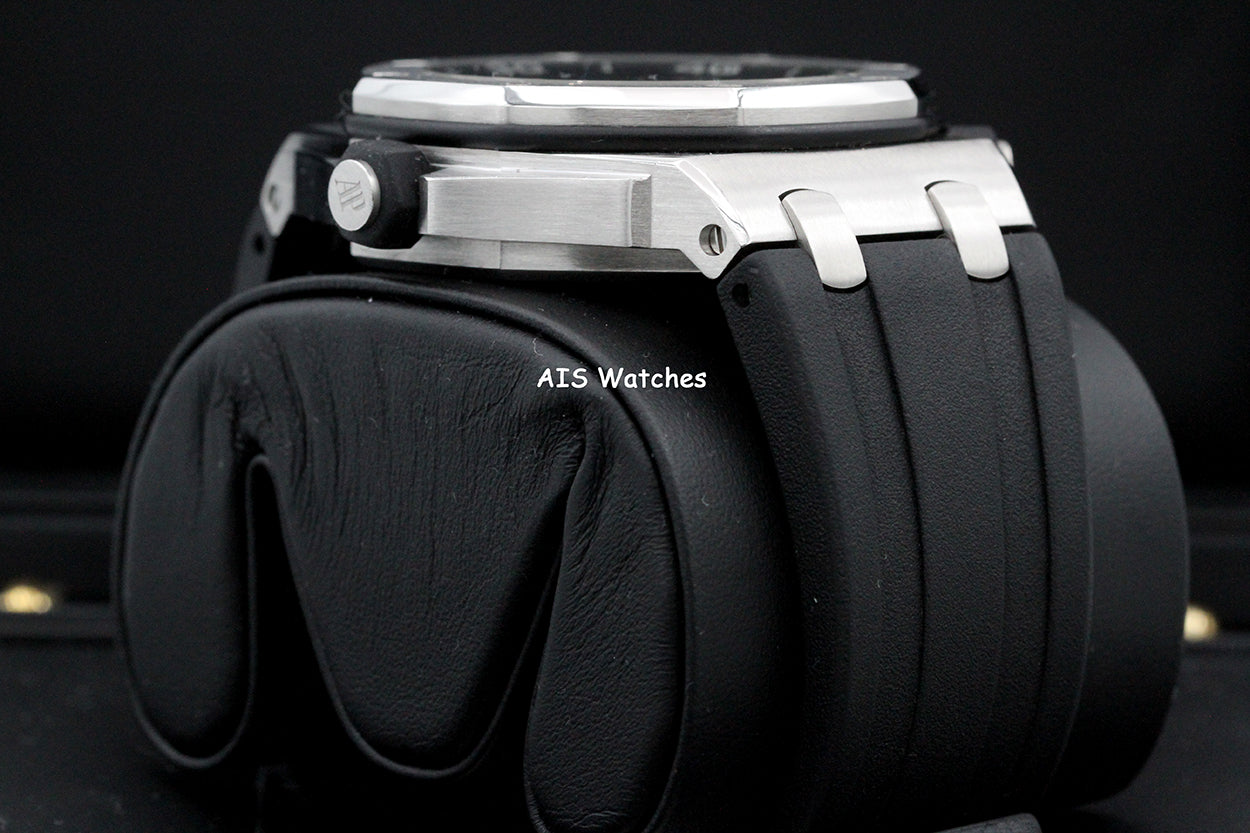 Audemars Piguet 15710ST Royal Oak Offshore Diver Black Dial 42MM Box & Papers