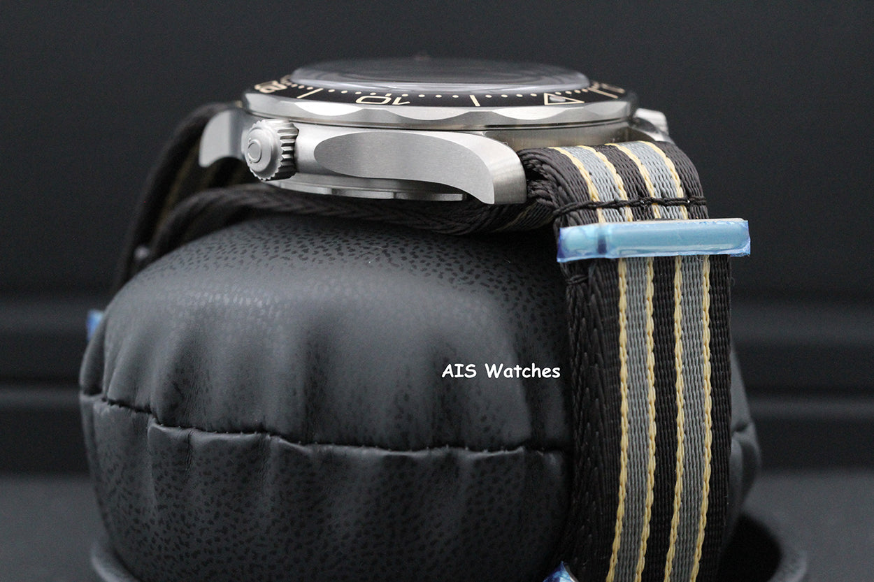 NOS Omega Seamster Diver 300M No Time to Die 007 James Bond 210.92.42.20.01.001