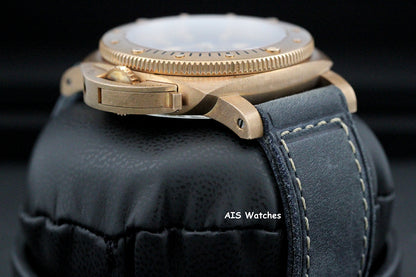 Panerai PAM 1074 Luminor Submersible 42 3 Days 42MM Box & Paper