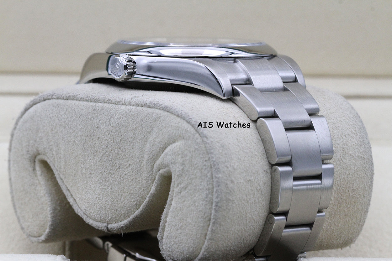 Rolex 114300 Oyster Perpetual 39MM Rhodium Dial 2016 Box & Papers