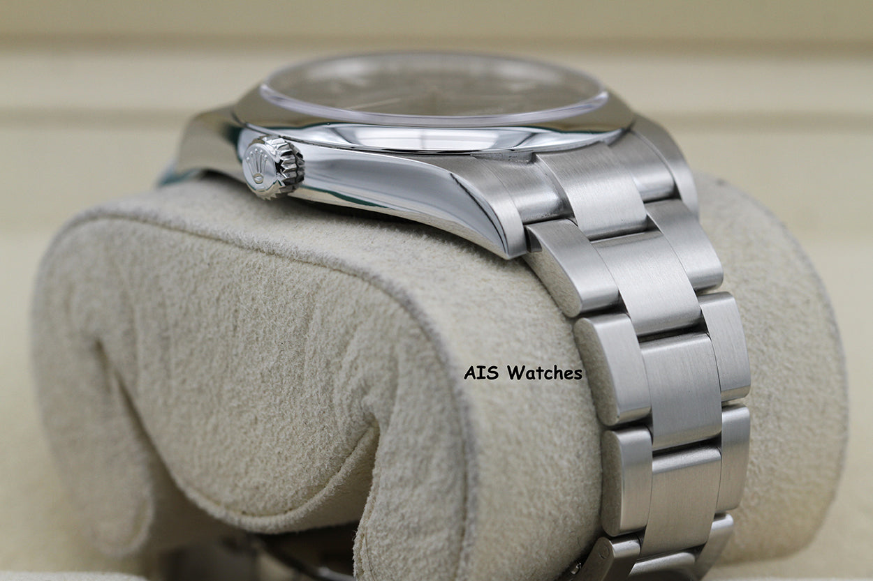Rolex 114300 Oyster Perpetual 39MM Rhodium Dial 2018 Box & Papers