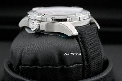 BNIB Breitling Avenger Automatic GMT A32320101B1X1 Black Dial Strap SS 44MM B&P