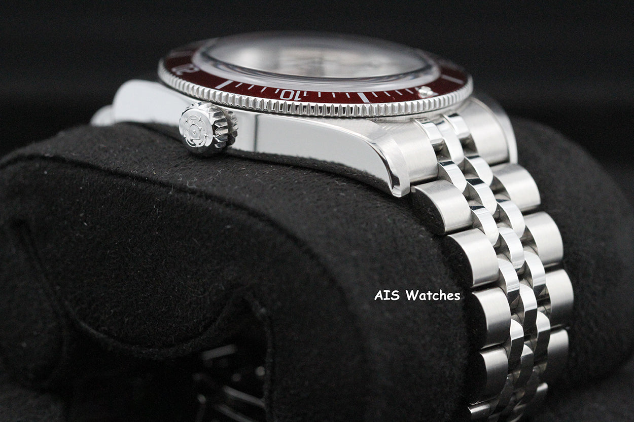 Tudor M7939A1A0RU Black Bay 58 Burgundy Dial SS Jubilee Bracelet B&P