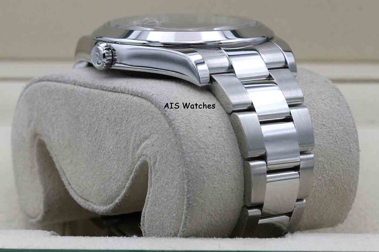 Rolex Datejust II 41MM 116300 Black Roman Dial Stainless Steel Box & Papers