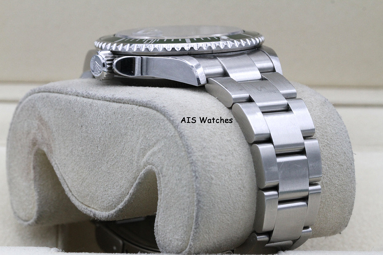 Rolex Submariner 16610LV 50th Anniversary Kermit Z Serial RSC/ Box & Papers