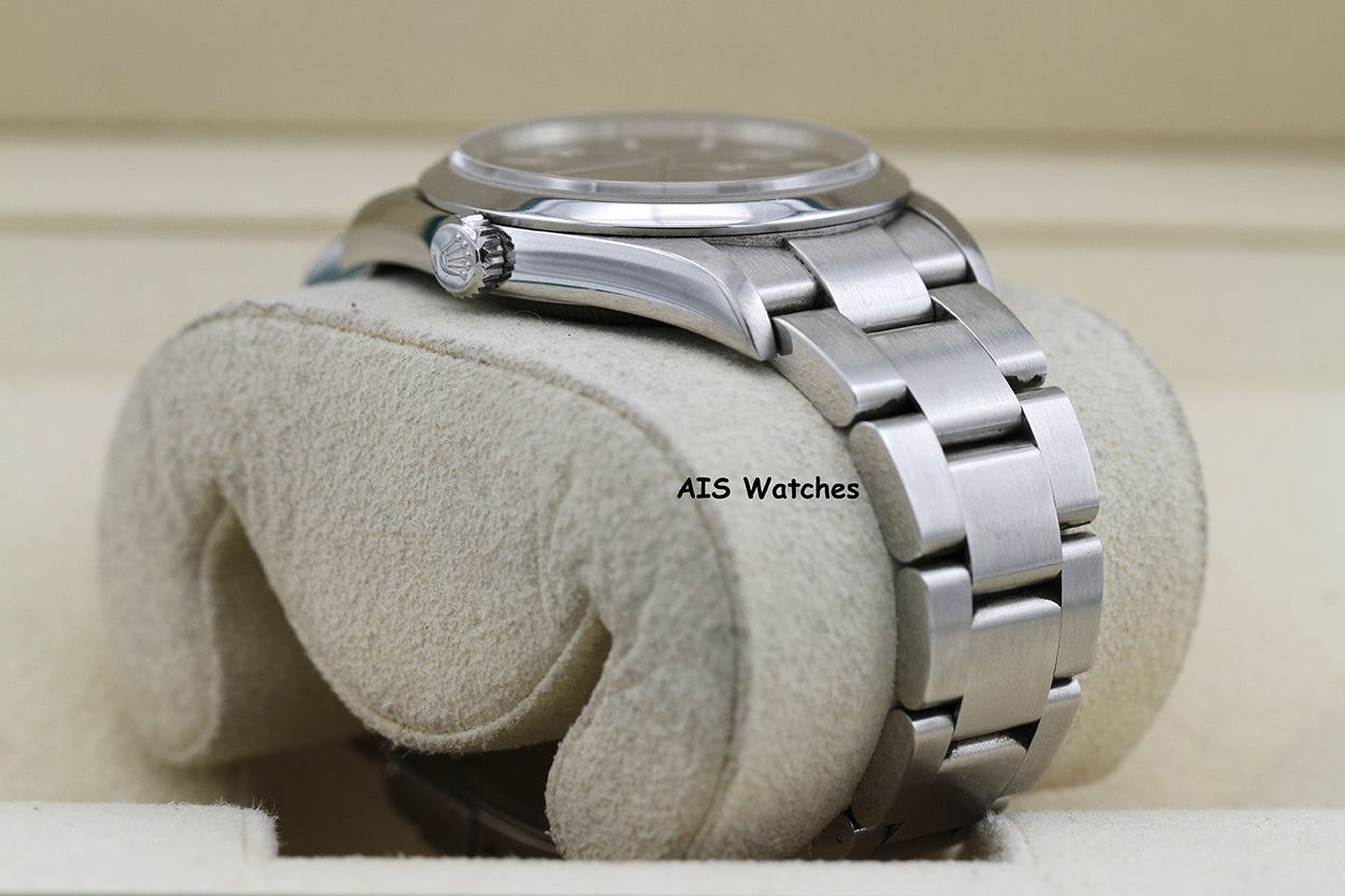 Rolex Explorer 114270 M Serial 36 MM with Papers