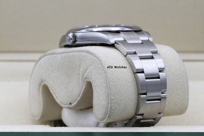 BNIB/NOS Rolex 124300 Oyster Perpetual 41 MM Green Dial Box & Paper