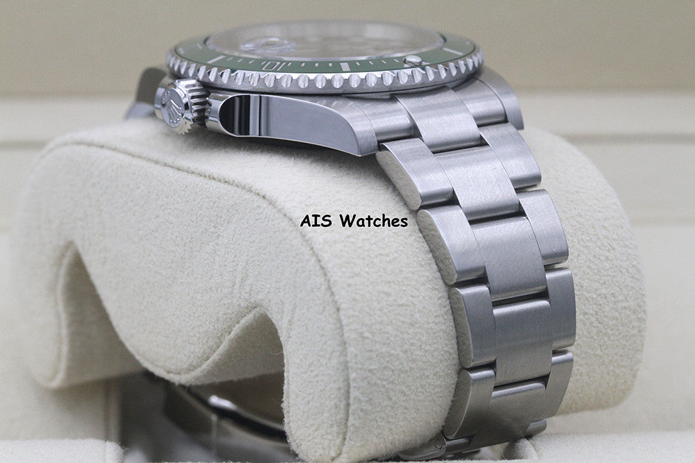 BNIB Rolex Submariner Date Ceramic Green Bezel 126610LV 41MM Box & Paper