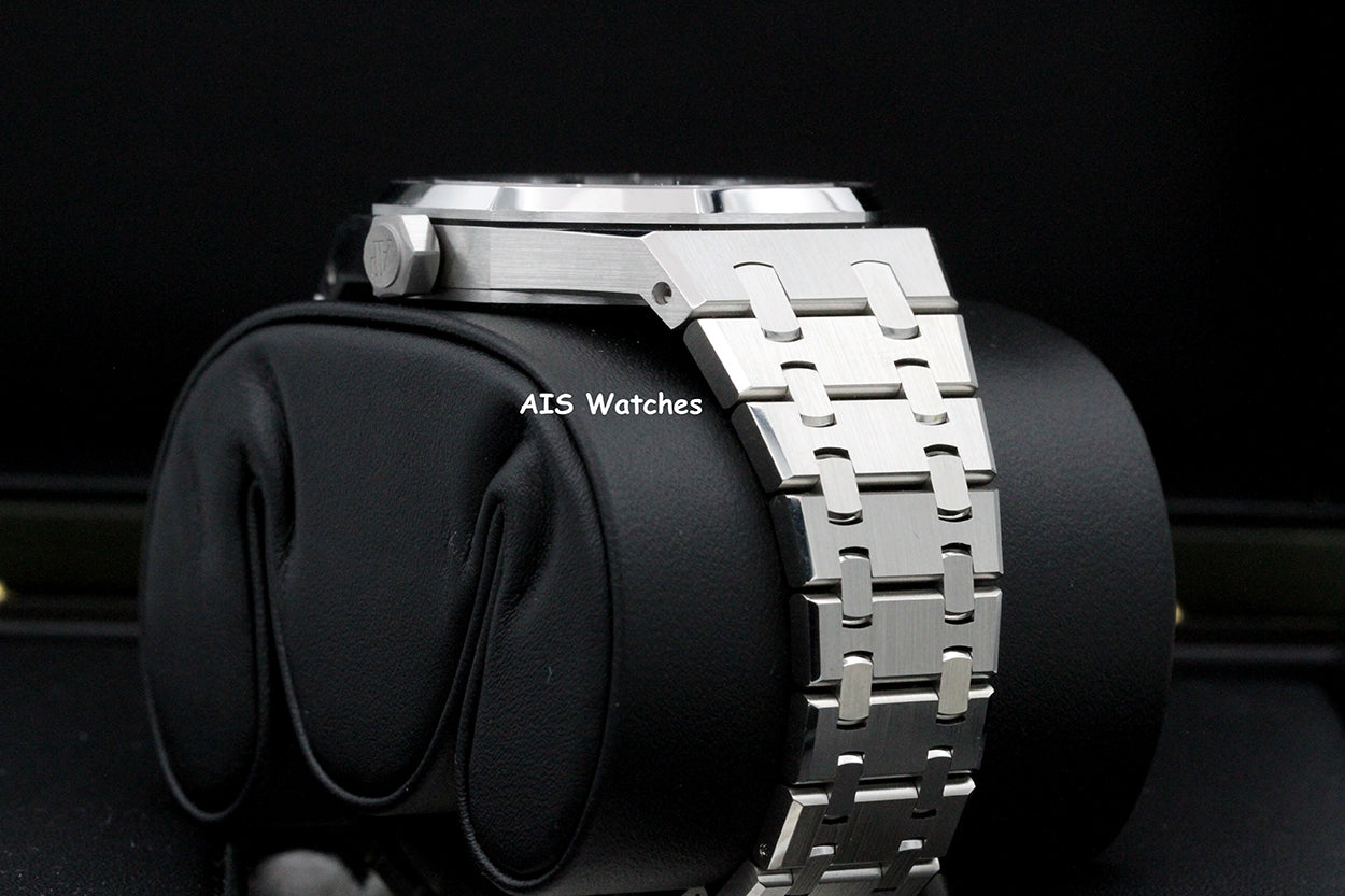 BNIB Audemars Piguet 15550ST Royal Oak Ice Blue Dial 37MM Box & Papers