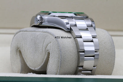 Rolex Milgauss 116400GV Black Dial / Green Crystal 2021 Box & Papers