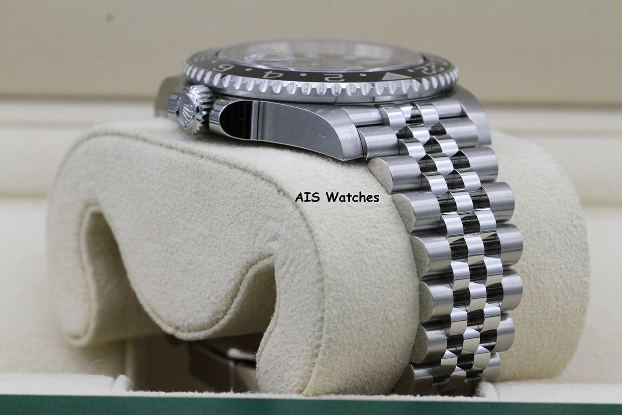 BNIB Rolex GMT Master II 126710GRNR Jubilee Black / Grey Bezel Bruce Wayne B&P