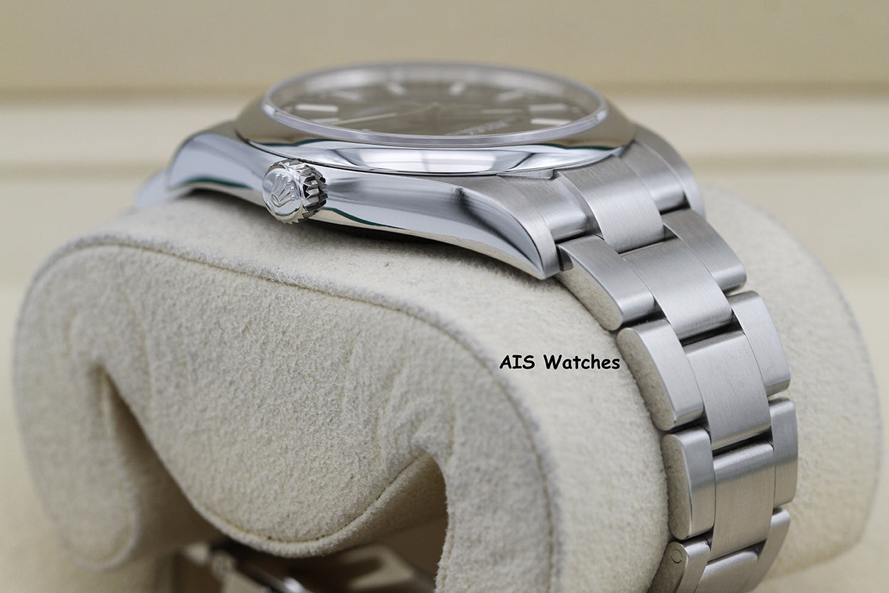 Rolex 114300 Oyster Perpetual 39MM Black Dial 2019 Box & Papers