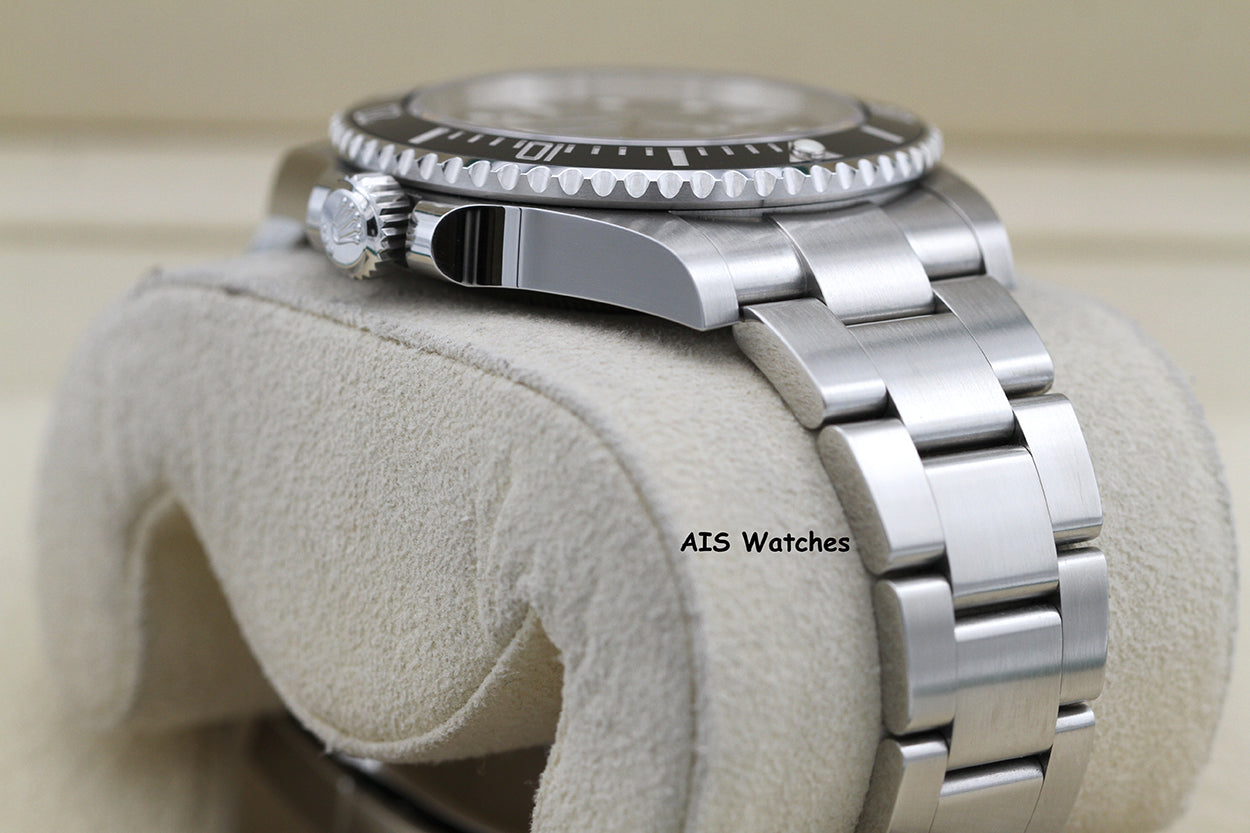 Rolex Submariner Ceramic No Date 124060 41MM 2022 Box & Papers