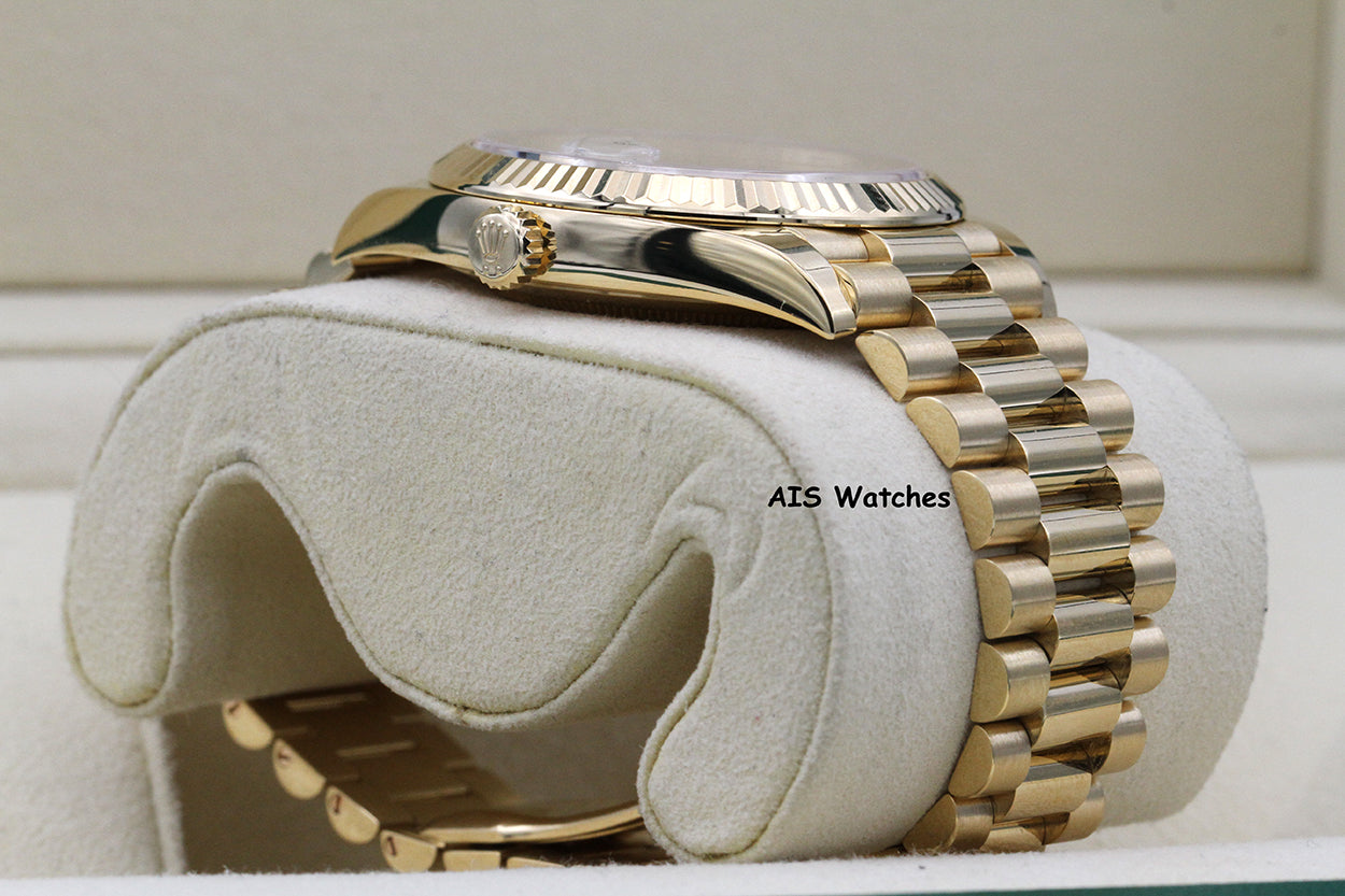 Rolex 228238 DayDate 40MM DD40 Yellow Gold Silver Roman Dial 2019 Box & Papers