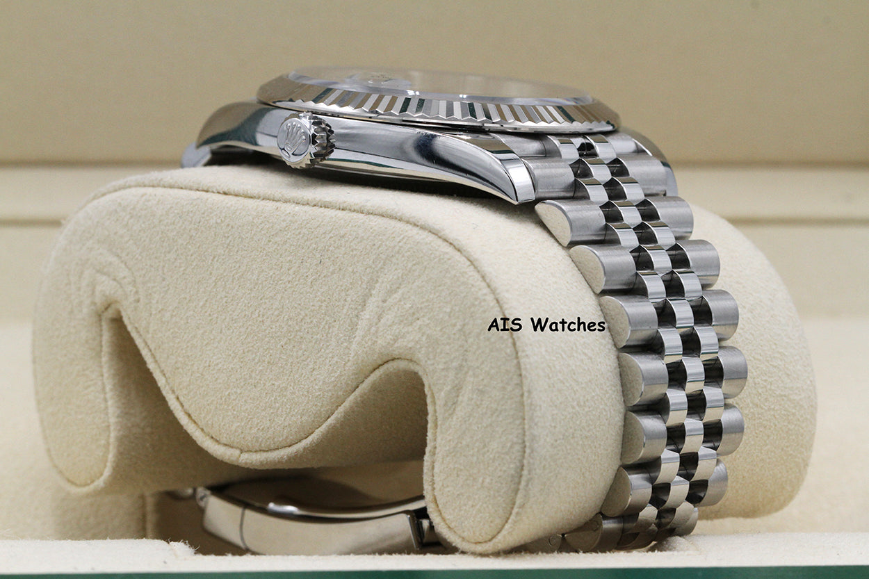 Rolex Datejust 41MM 126334 Blue Stick Dial Jubilee 2020 Box & Papers